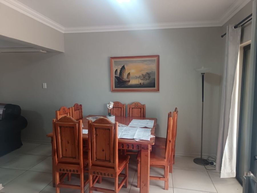4 Bedroom Property for Sale in Rhodesdene Northern Cape
